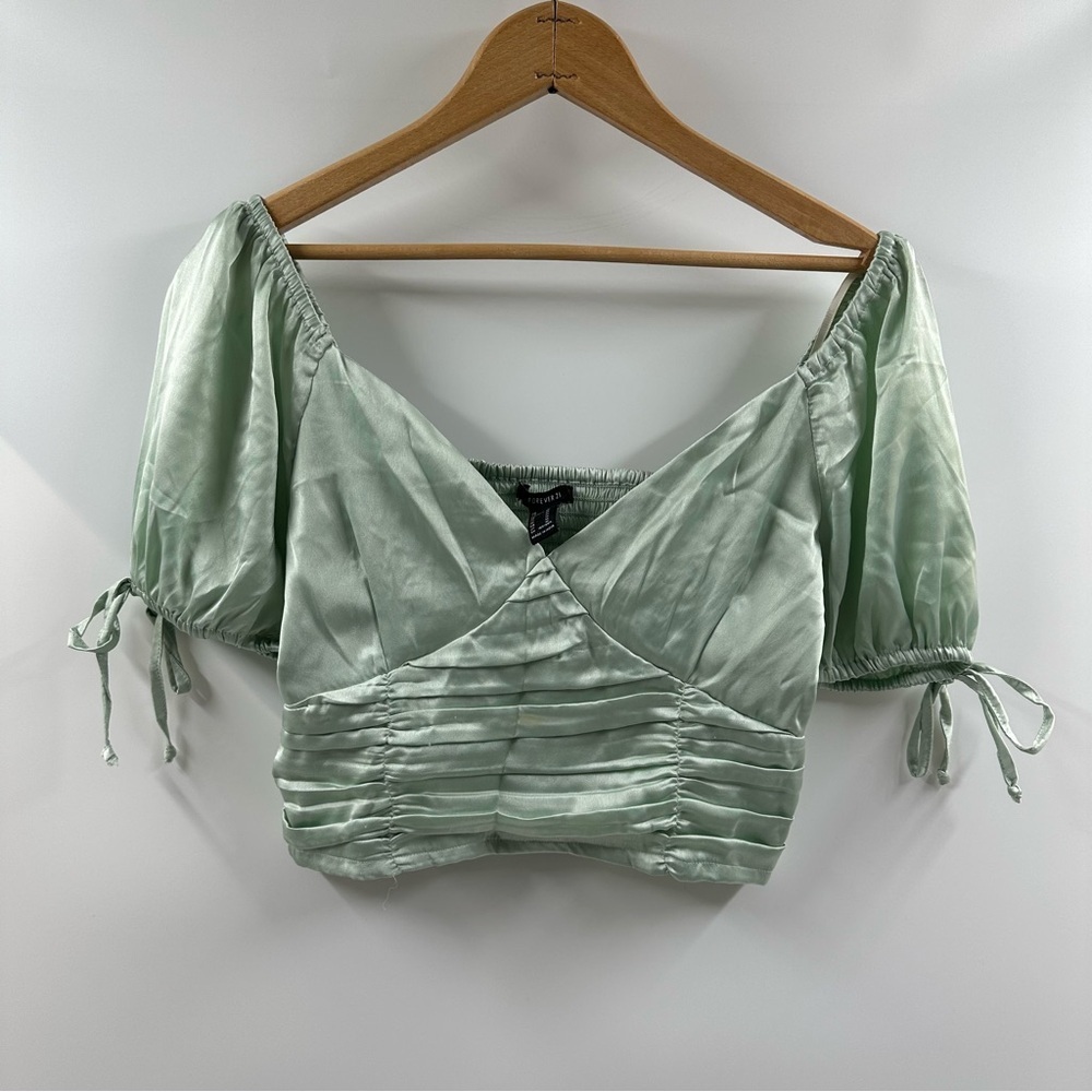 Forevee 21 Satin Seafoam Green Cropped Top